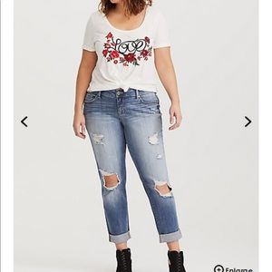 Torrid distressed jeans NWT